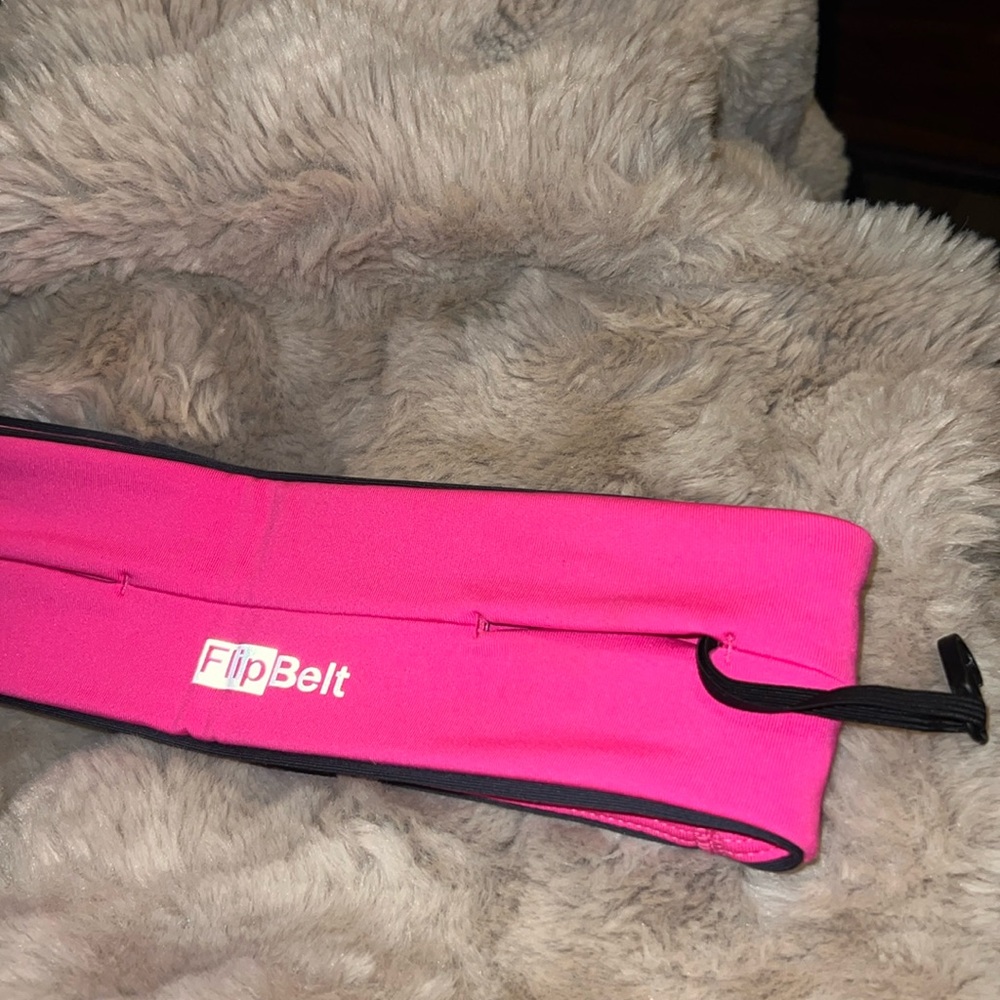 Flip belt running belt basically brand new!
